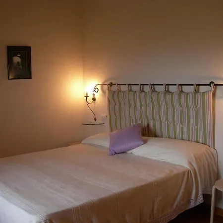 La Tuia Vacanze For 4pp And For 2pp Holiday home